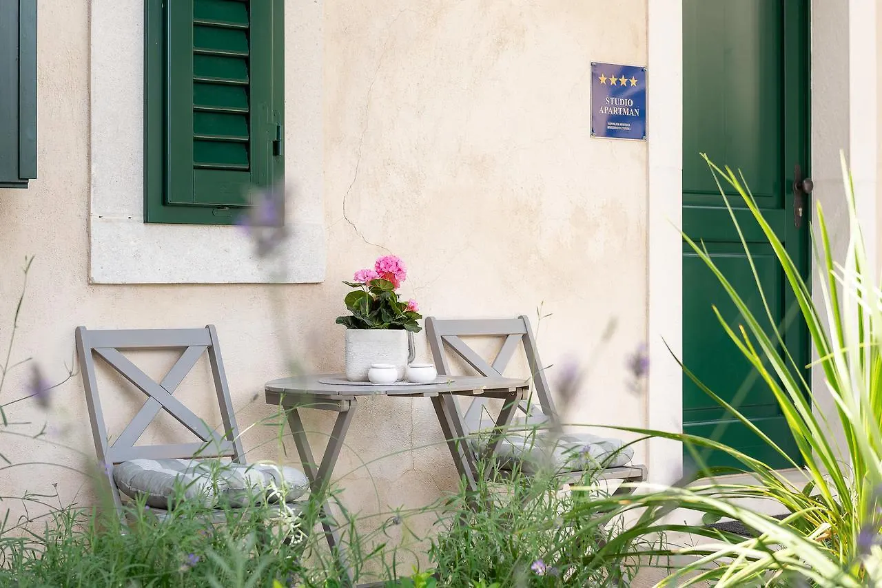 Apartment Vila Ora Split