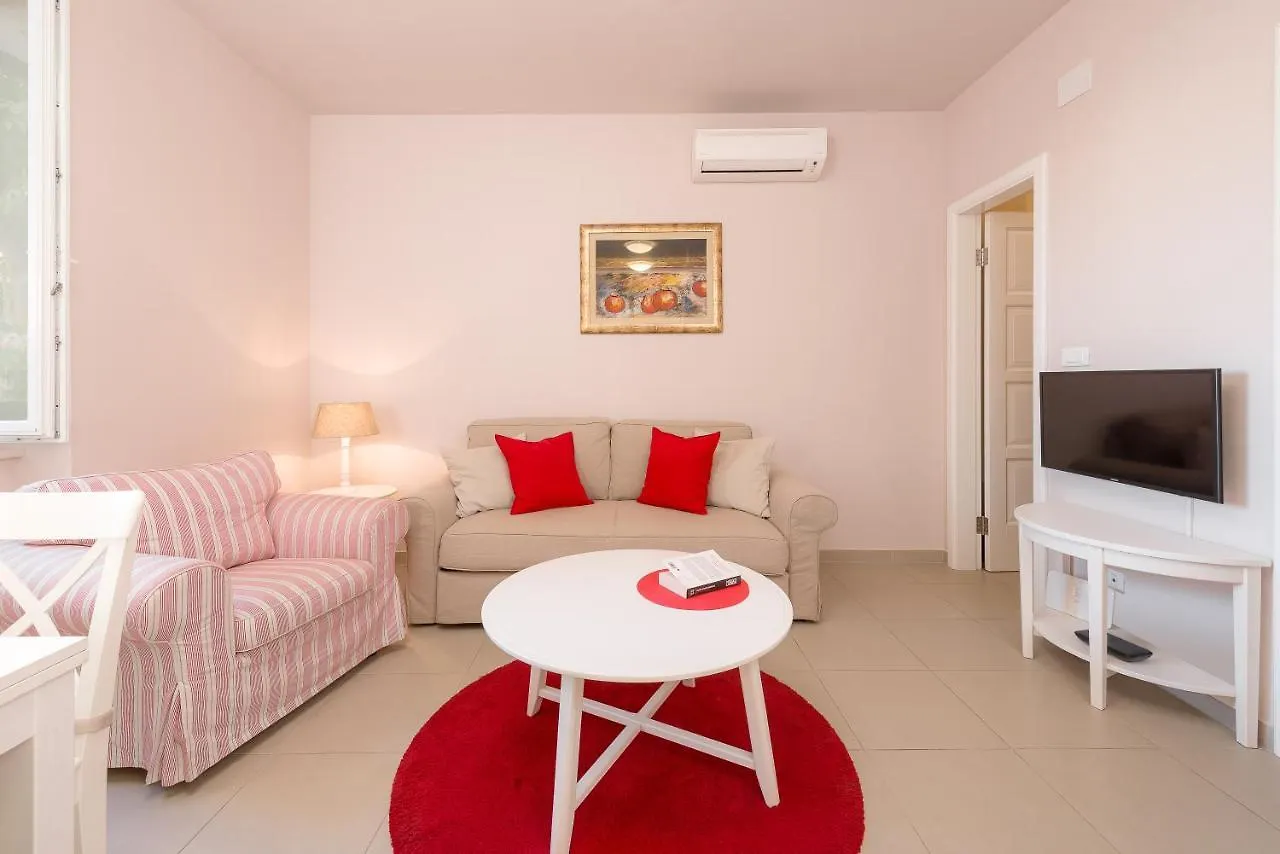 Vila Ora Split